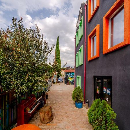 Hotel Tato & Coworking Space Тбилиси Экстерьер фото