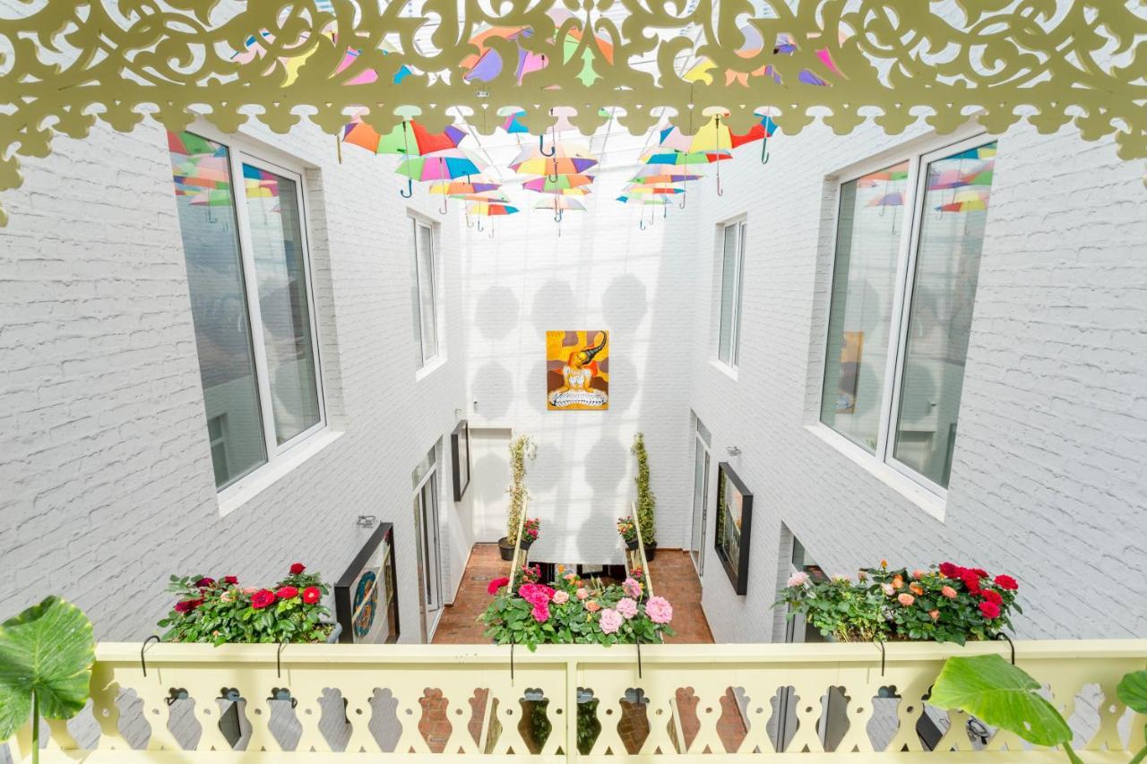 Hotel Tato & Coworking Space Тбилиси Экстерьер фото