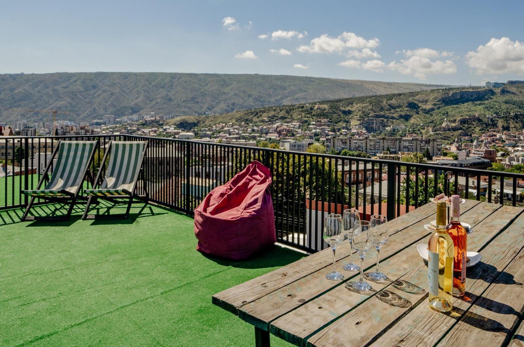 Hotel Tato & Coworking Space Тбилиси Экстерьер фото