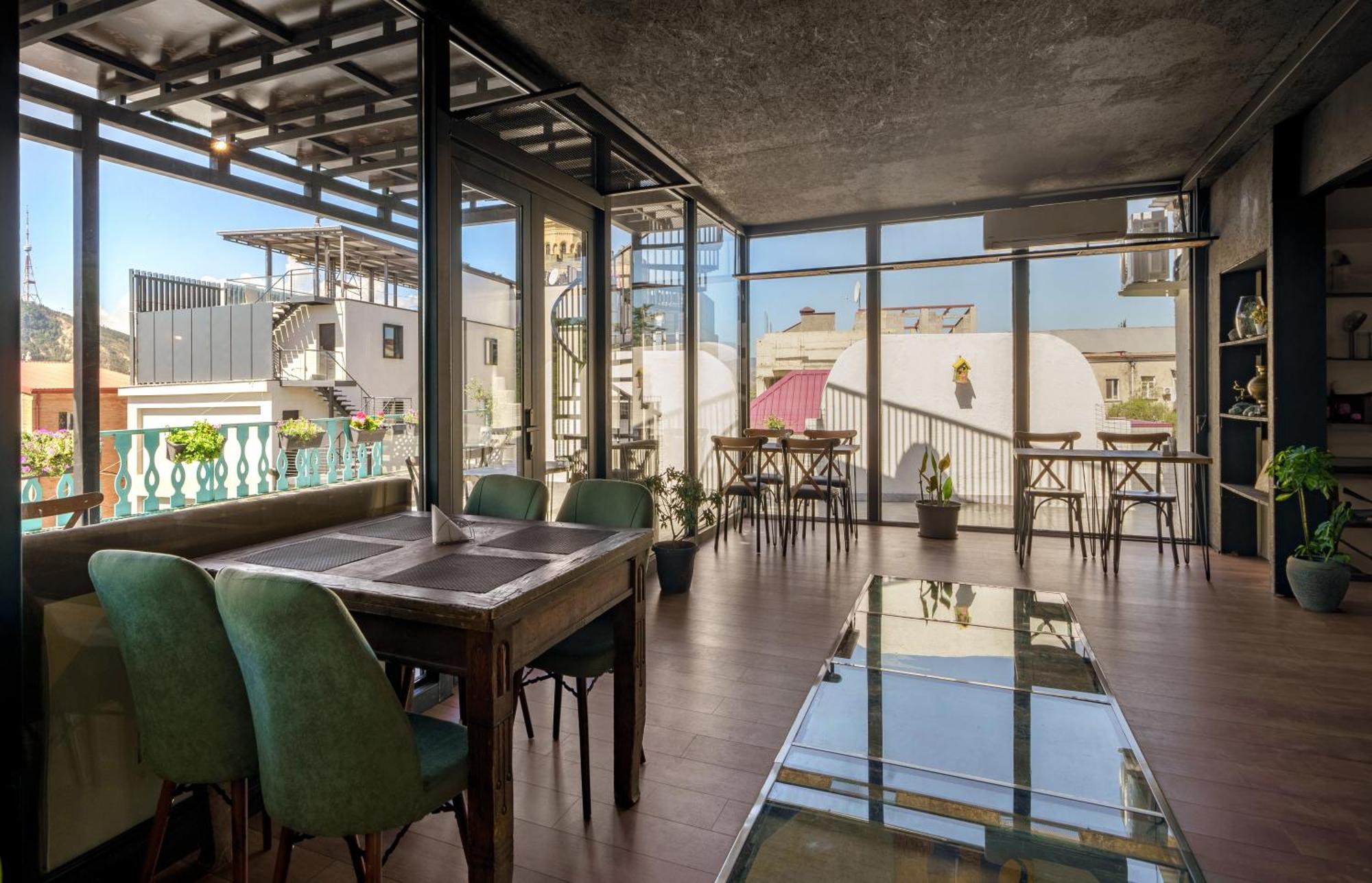 Hotel Tato & Coworking Space Тбилиси Экстерьер фото