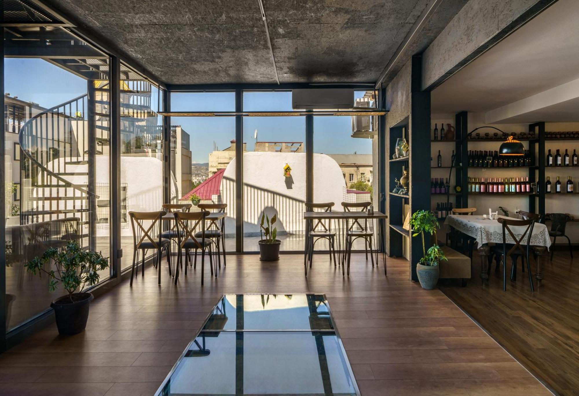 Hotel Tato & Coworking Space Тбилиси Экстерьер фото