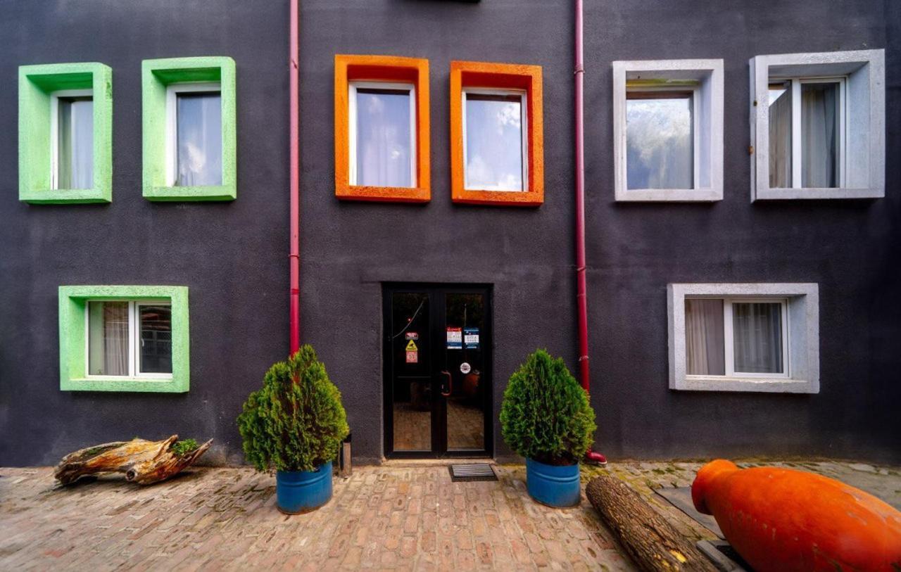 Hotel Tato & Coworking Space Тбилиси Экстерьер фото