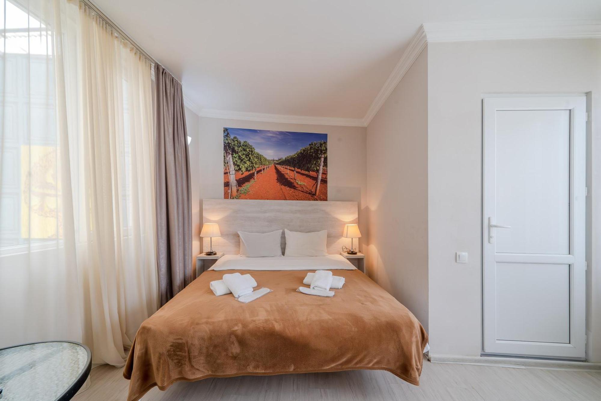 Hotel Tato & Coworking Space Тбилиси Экстерьер фото