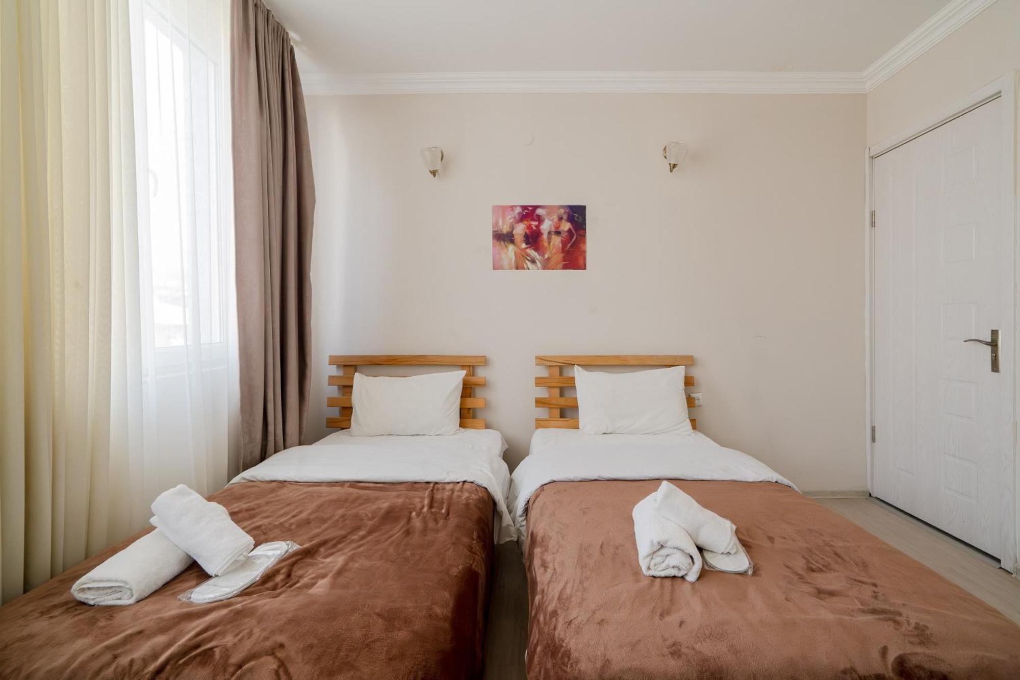Hotel Tato & Coworking Space Тбилиси Экстерьер фото